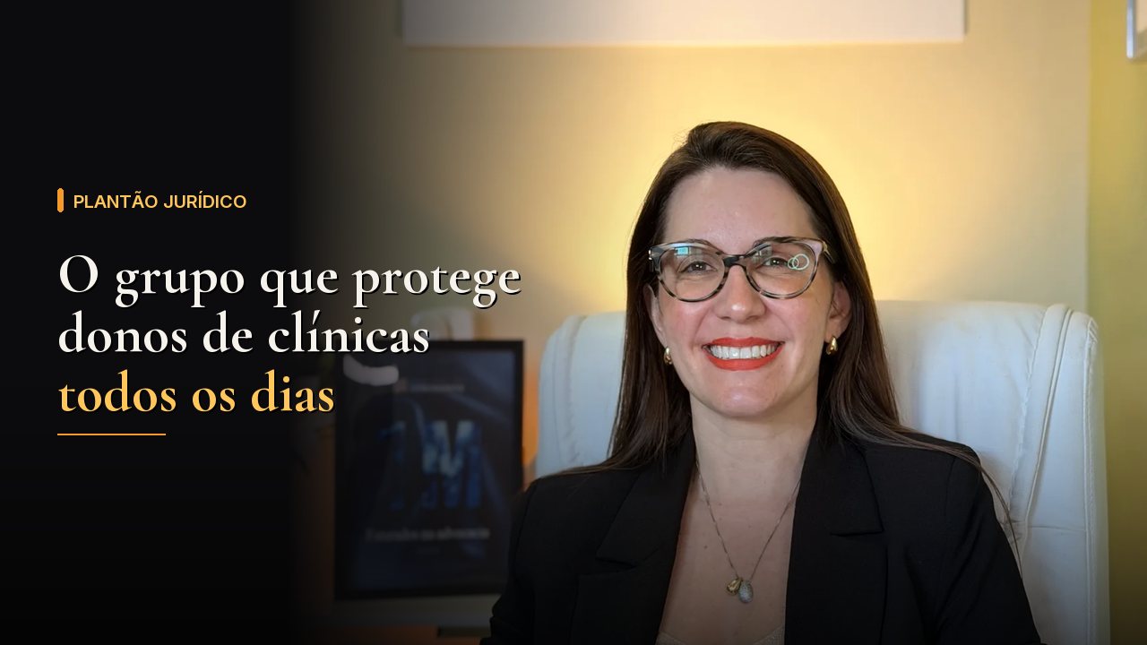 Dra. Mariana Friedrich gravando em seu escritório